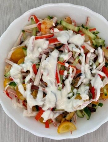 Необычный салат из морепродуктов с овощами – пошаговый рецепт