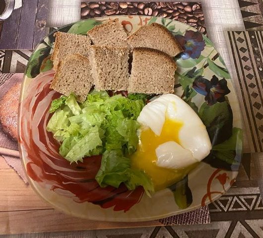 Яйцо всмятку «Мужской завтрак» – пошаговый рецепт