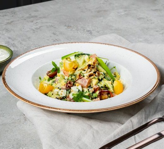 Салат из авокадо и слабосоленой семги – пошаговый рецепт