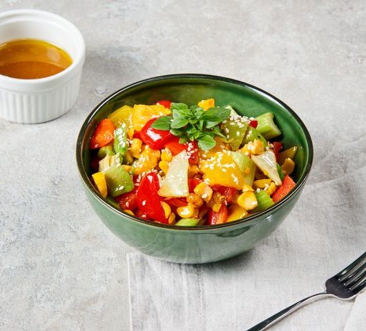 Теплый салат с авокадо в мультиварке – пошаговый рецепт