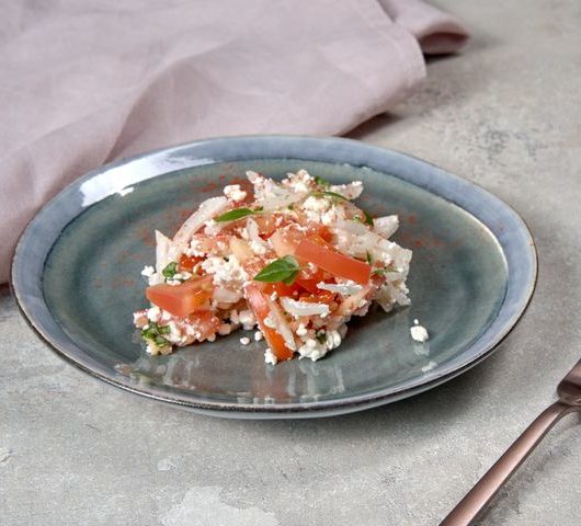 Диетический салат с творогом и томатами «Пинк Парадайз» – пошаговый рецепт