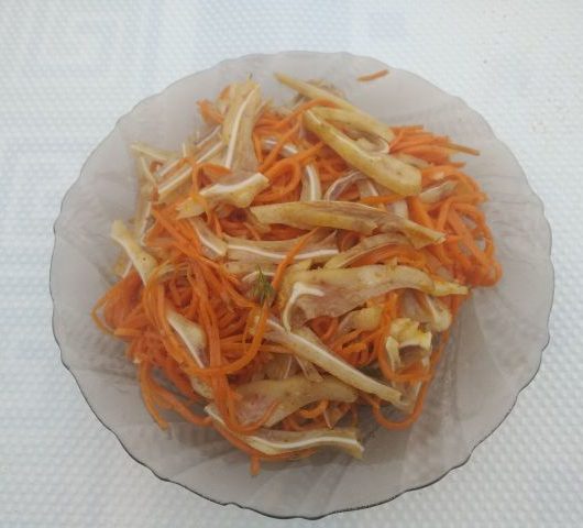 Закуска со свиными ушками и корейской морковкой – пошаговый рецепт