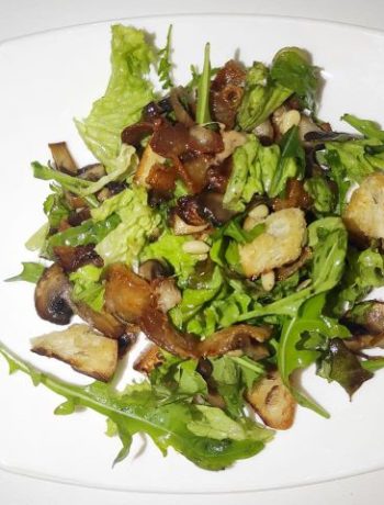 Салат с шампиньонами и лисичками – пошаговый рецепт