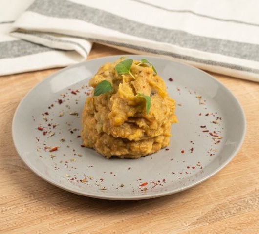 Картофельное пюре с баклажаном и аджикой – пошаговый рецепт