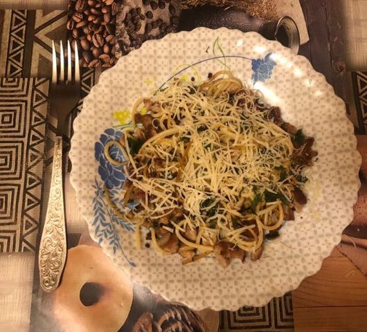 Спагетти с шампиньонами и свининой – пошаговый рецепт