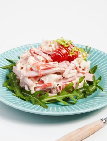 Вкусный салат с кальмаром и ветчиной – пошаговый рецепт